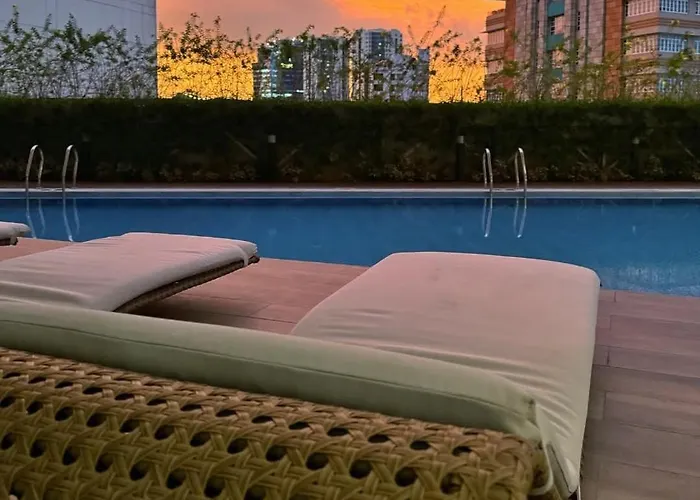 Apartment Stylish With View And Netflix - Pool Access *